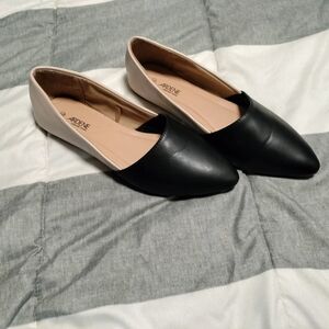 Woman Flats
